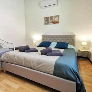 Appartement L'hypercentre - Clim - Terrasse - Wifi, Miramas