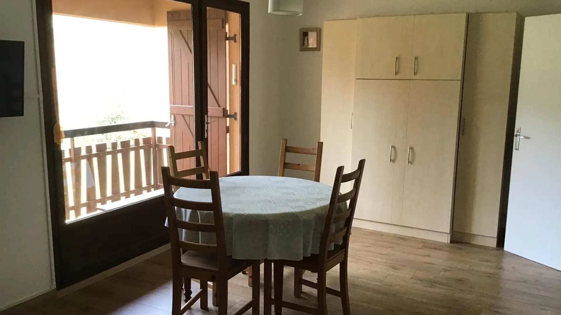 Appartement Charmant Studio Avec Terrasse Et Garage Ferme Saint-Martin-Vésubie