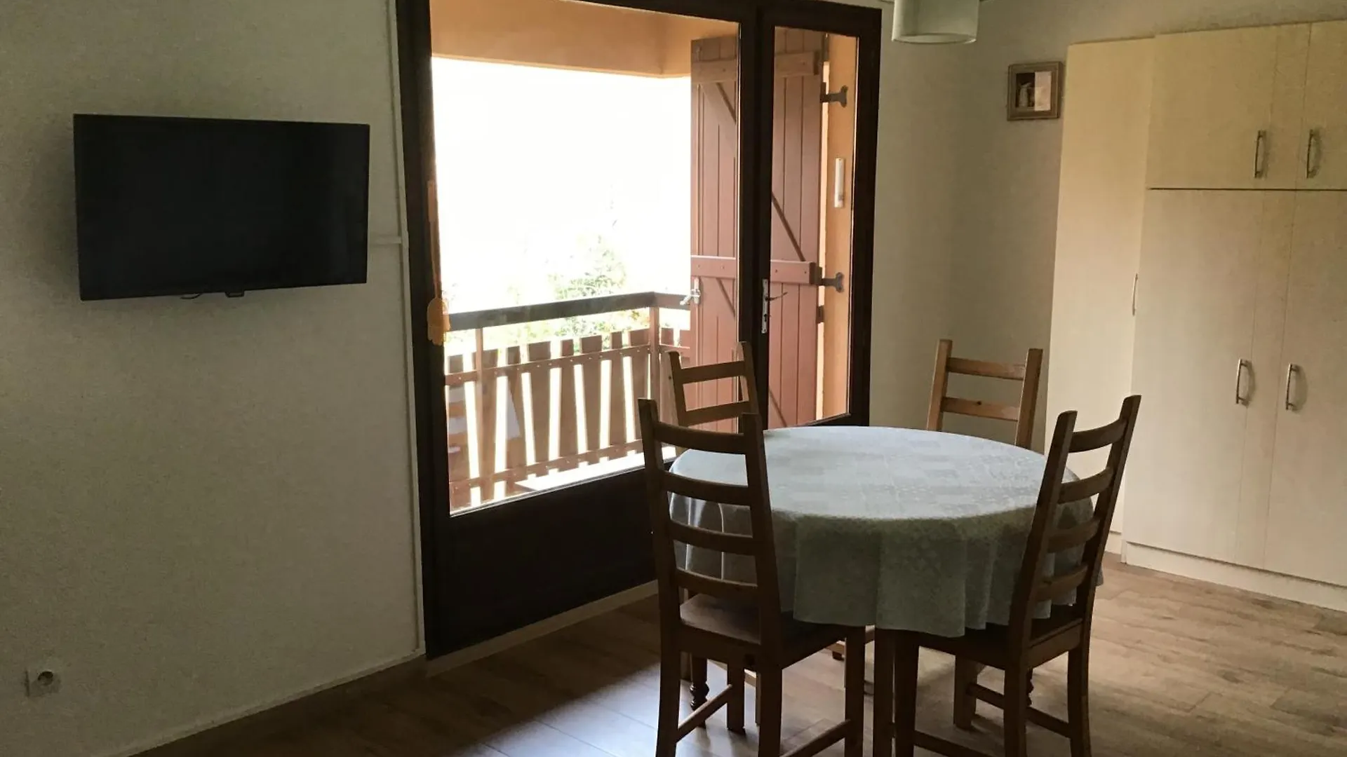Appartement Charmant Studio Avec Terrasse Et Garage Ferme Saint-Martin-Vésubie
